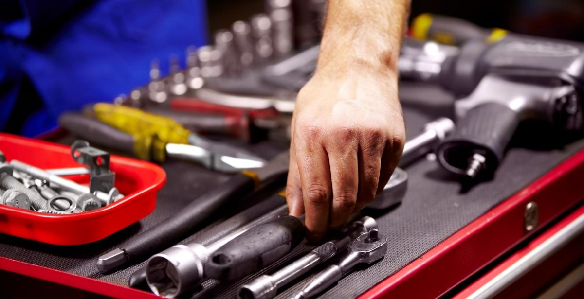 Car Mechanic Tools And Equipment